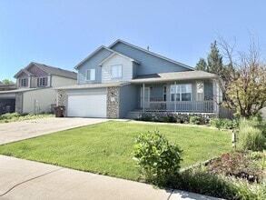 Building Photo - 3325 Crazy Horse Dr