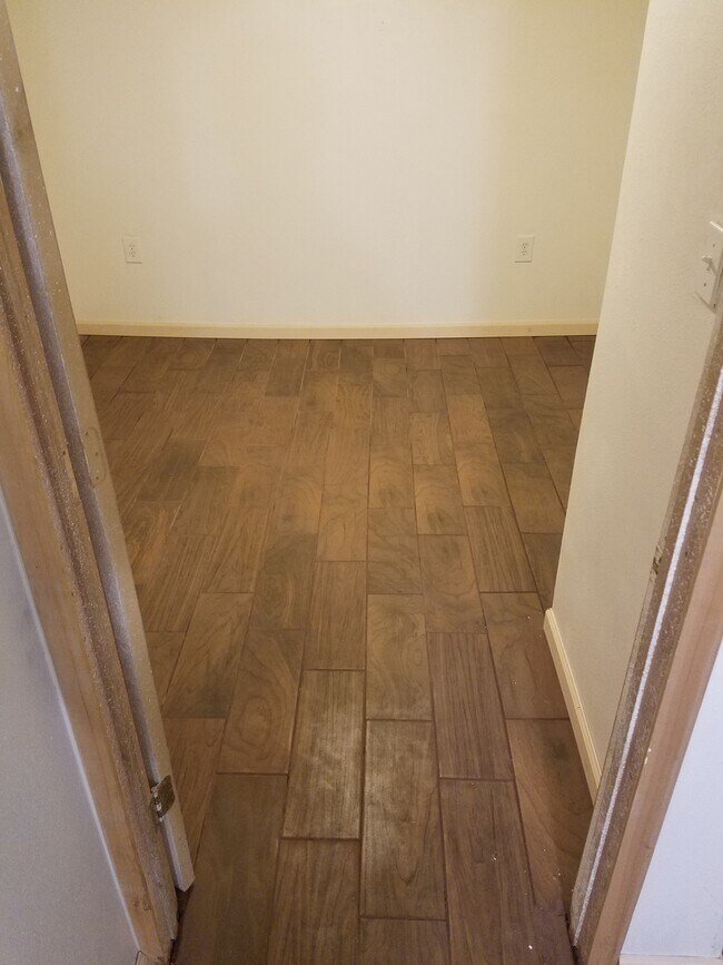 Dormitorio - 2610 Dillon Ave