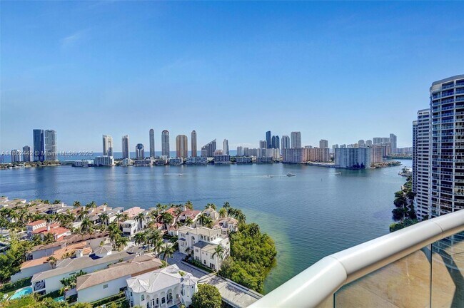 Building Photo - 6000 Island Blvd