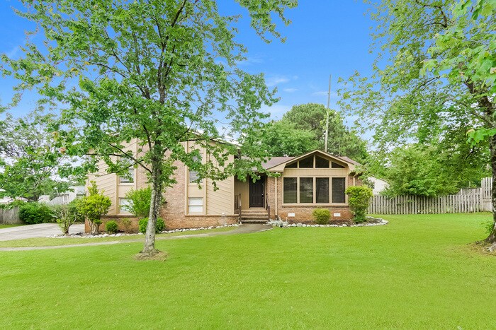 Foto principal - 605 Crosscreek Trail