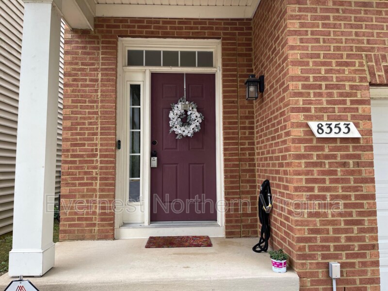 8353 Middle Ruddings Dr, Lorton, VA 22079 House Rental in Lorton, VA