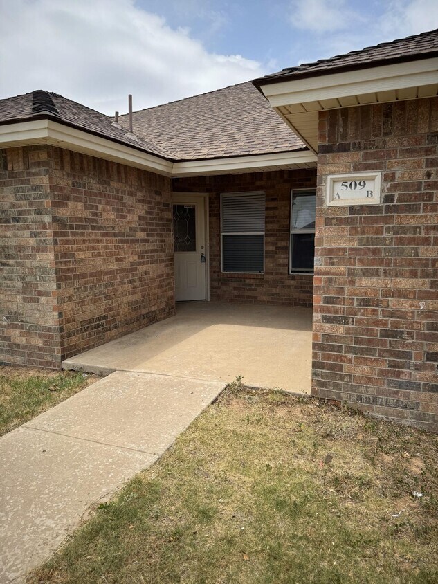 Foto principal - 509 N Brentwood Ave