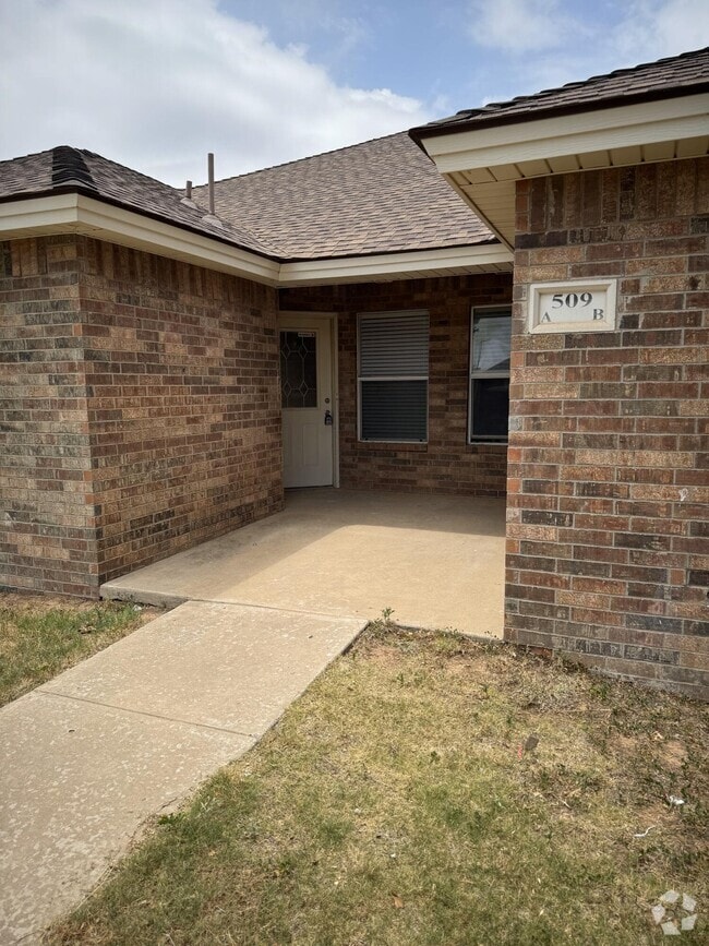 Building Photo - 509 N Brentwood Ave