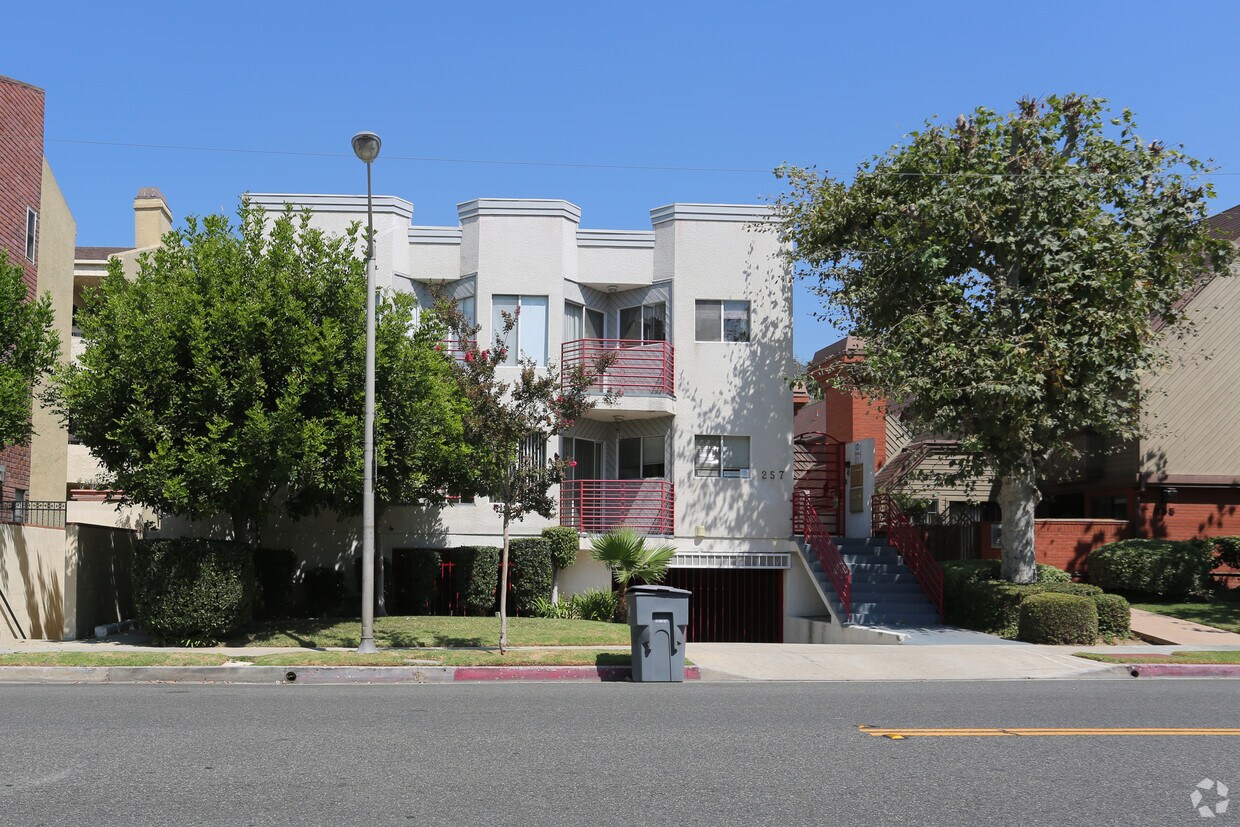 Foto del edificio - 257 W Stocker St