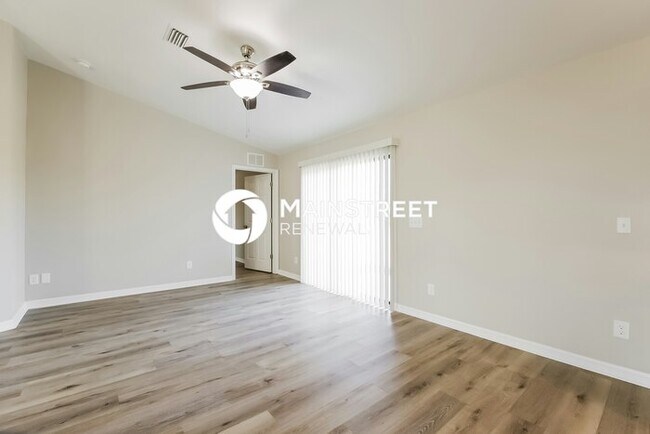 Foto del edificio - 4 Bedroom Pet-Friendly Home in Lehigh Acres, FL with Main Street Renewal