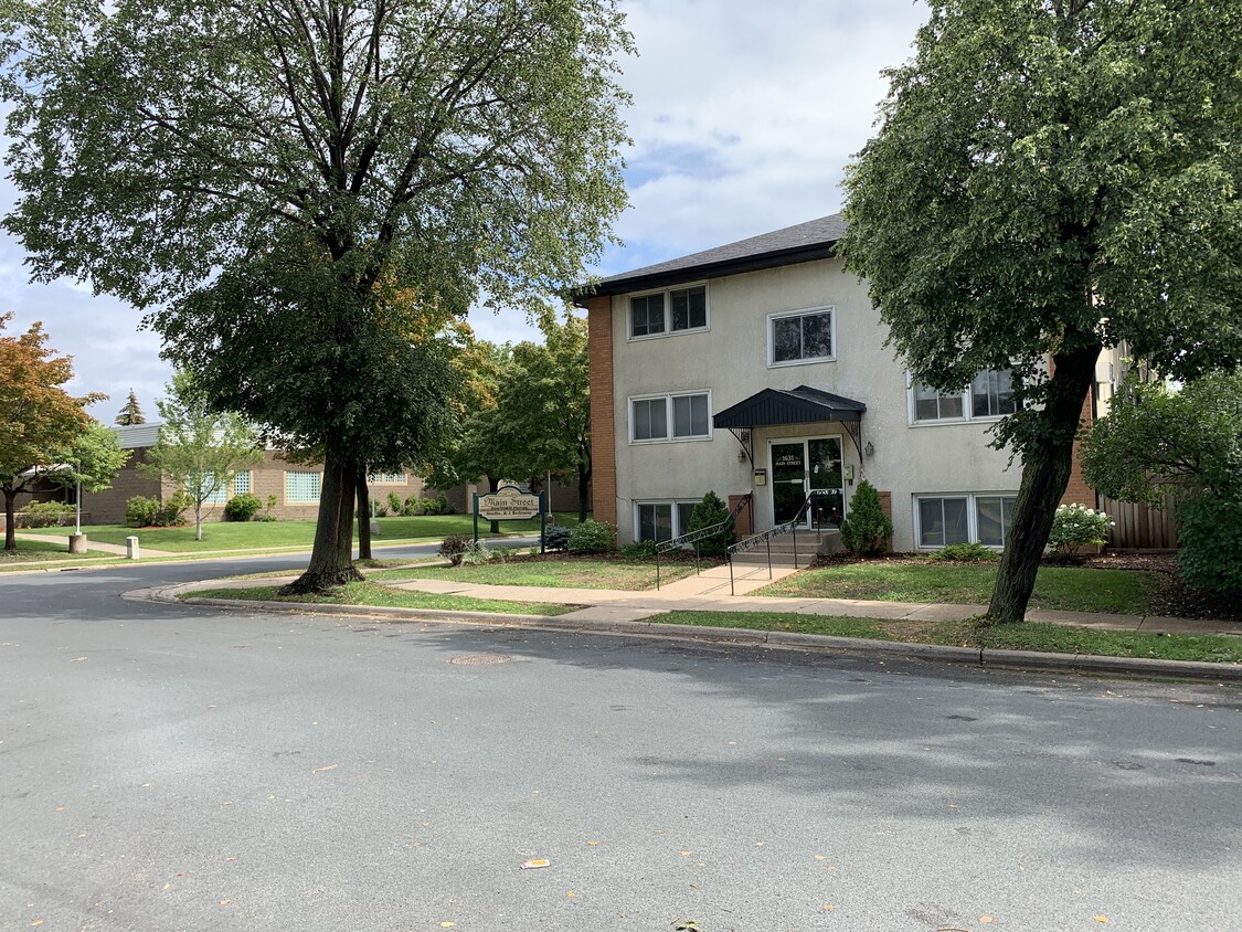 Primary Photo - Main Street Apartment Homes