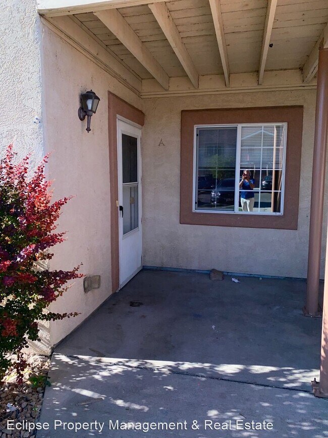 Building Photo - 3 br, 2 bath House - 483 Coronado Ct #A