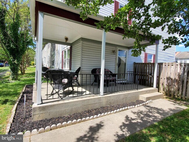 Building Photo - 1 N Athol Ave