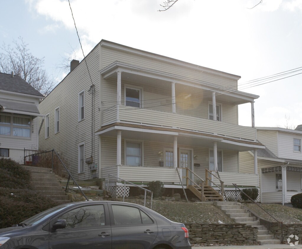 Building Photo - 545-547 Crown Ave