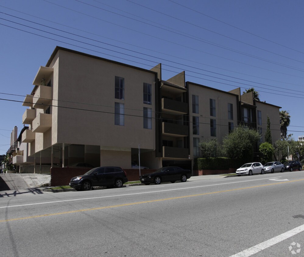 Primary Photo - Barrington Kemp Apartments