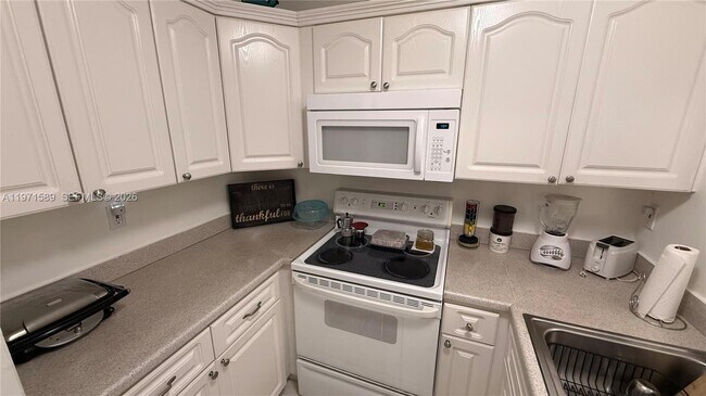 Building Photo - 11715 SW 18th St