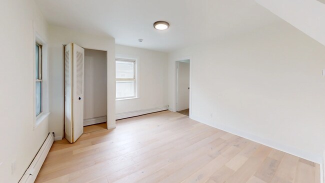 Building Photo - 71 Water St