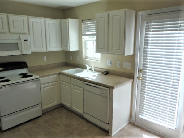 Foto del edificio - 1209 Plexor Ln