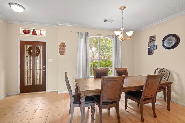 Foto del edificio - 19115 Golden Heath Ln