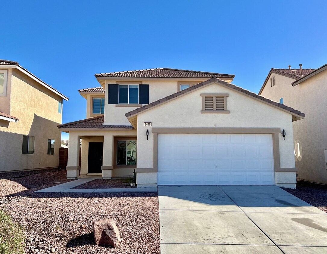 Primary Photo - BEAUTIFUL 4BA/3BA TWO STORY!