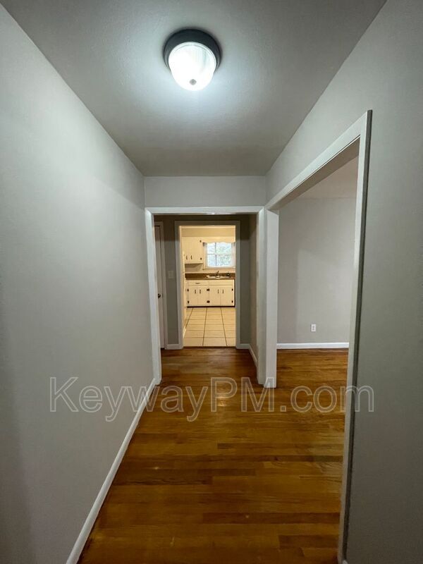 Foto del edificio - 2341 Ridge Rd