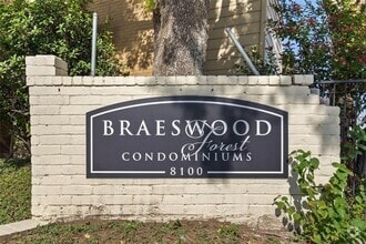Building Photo - 8100 Creekbend Dr