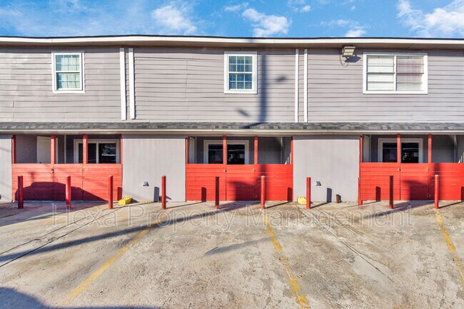 Foto del edificio - 6607 Brittmoore Rd