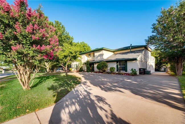 Building Photo - 7609 Westwind Dr