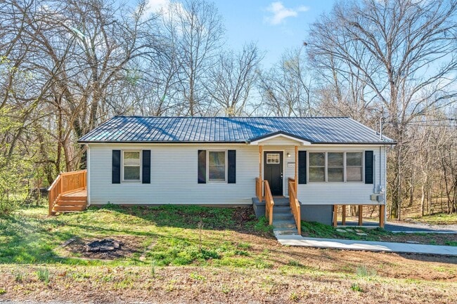 Building Photo - 1642 Keesee Rd