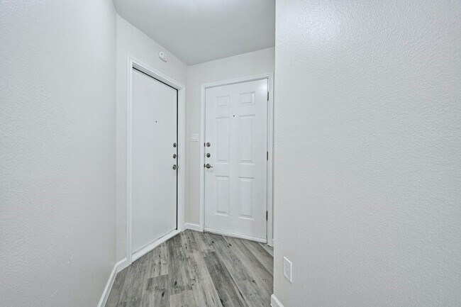 Foto del edificio - 2320 Riddle Rd