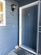 Building Photo - 546 Village Dr