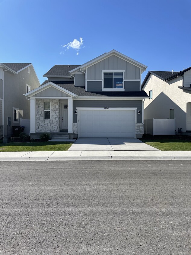 Primary Photo - 12842 S Quail Lake Dr