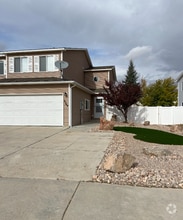 Building Photo - 2749 Koven Dr