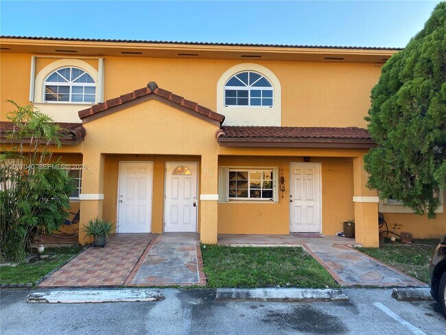 Foto del edificio - 3566 W 80th St