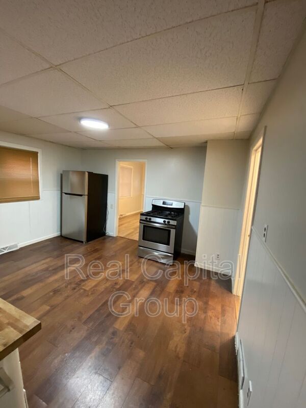 Foto del edificio - 305 Cable St