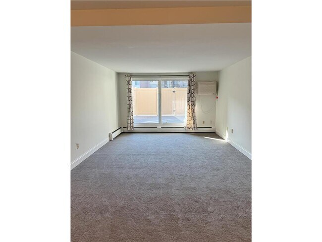 Building Photo - 4820 Park Commons Dr