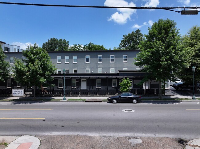 Foto del edificio - 863 McCallie Ave