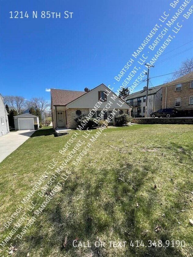 1214 N 85th St, Wauwatosa, WI 53226 Room for Rent in Wauwatosa, WI