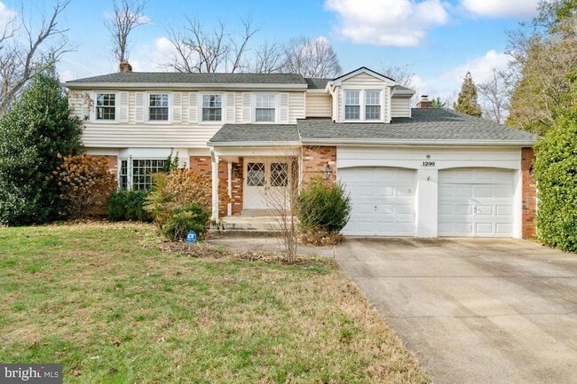 Photo - 1200 Forestwood Dr House