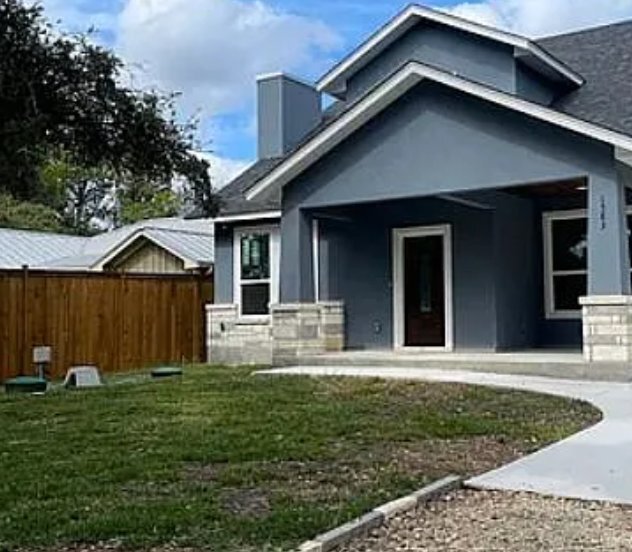 Building Photo - 1583 Bonnyview Dr