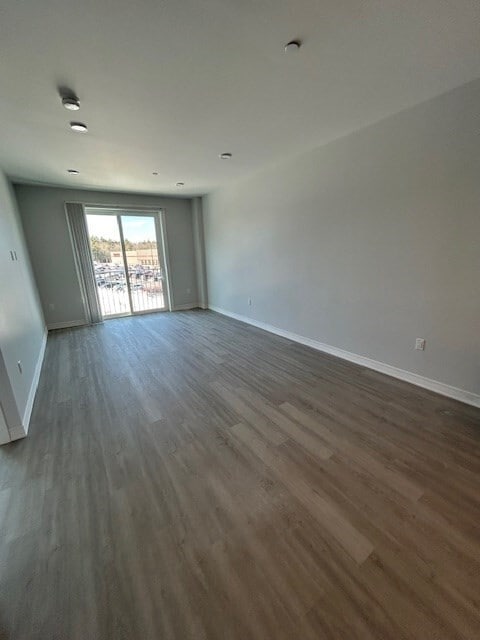 Building Photo - 148 Old Post Rd