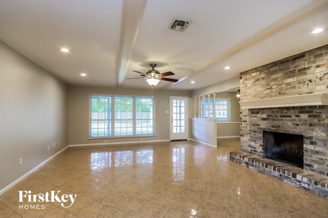Building Photo - 26715 Westwood Dr