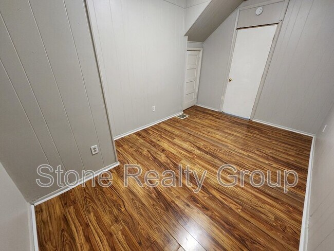 Building Photo - 2044 North 11th Street