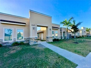 Building Photo - 2407 N Mojave St