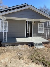 Building Photo - 112 Oak Ln