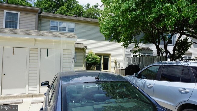 Building Photo - 841 Waterford Dr