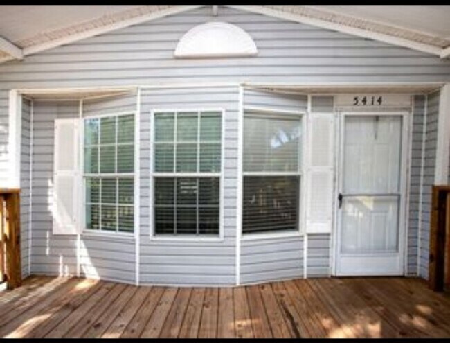 Foto del edificio - Country living charmer!
