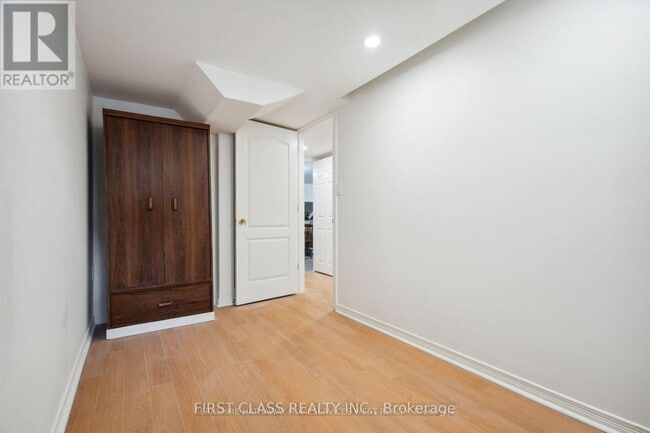 Building Photo - 5554 Churchill Meadows Blvd