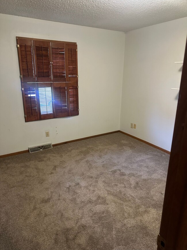 Foto del edificio - 1453 Valley View Dr