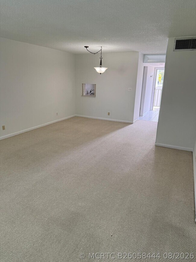 Building Photo - 4465 Luxemburg Ct