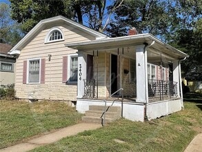 Building Photo - 2404 E 67th Terrace