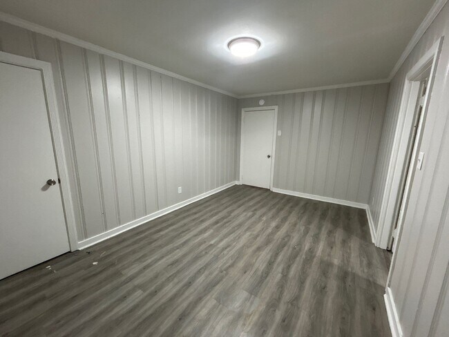 Foto del edificio - 955 W Forest Ave