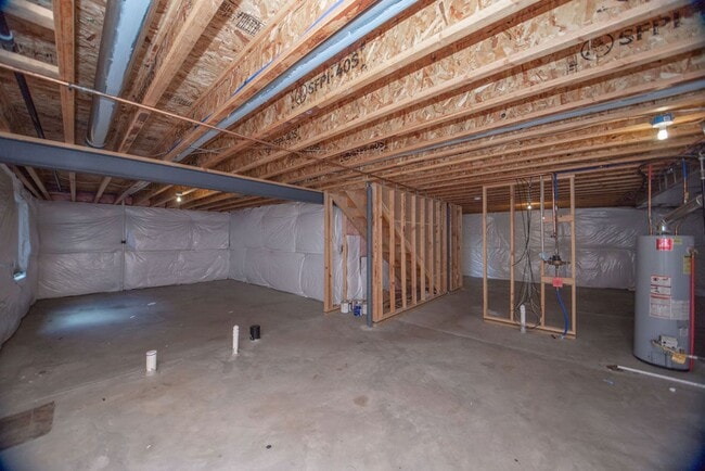 Building Photo - 3 Bedroom 2 Bath Ranch