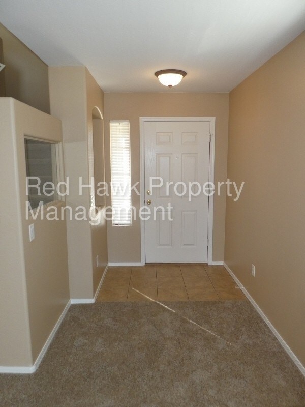Building Photo - 1177 E Desert Holly Dr