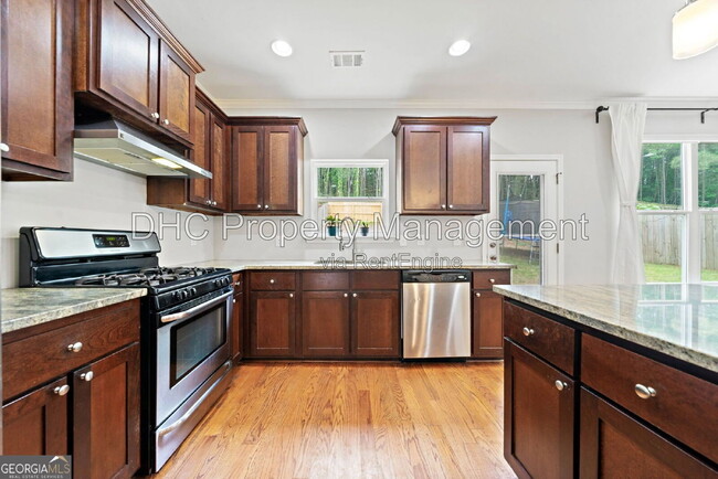 Photo - 1765 Stoney Creek Drive Southeast House